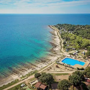 https://mediteran-kamp-mobile-homes-in-naturist-camping-ulika.in-istria.net